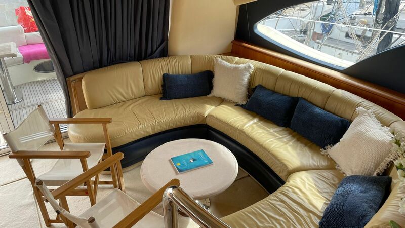 AZIMUT 62
